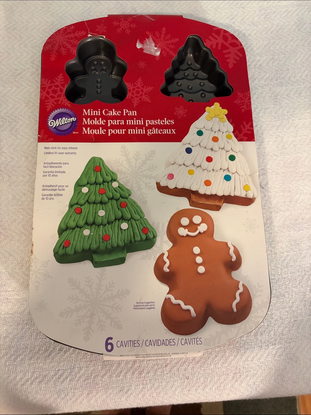 Wilton Red Mini Cake Pan with Black Cavities - Gingerbread & Tree Shapes
